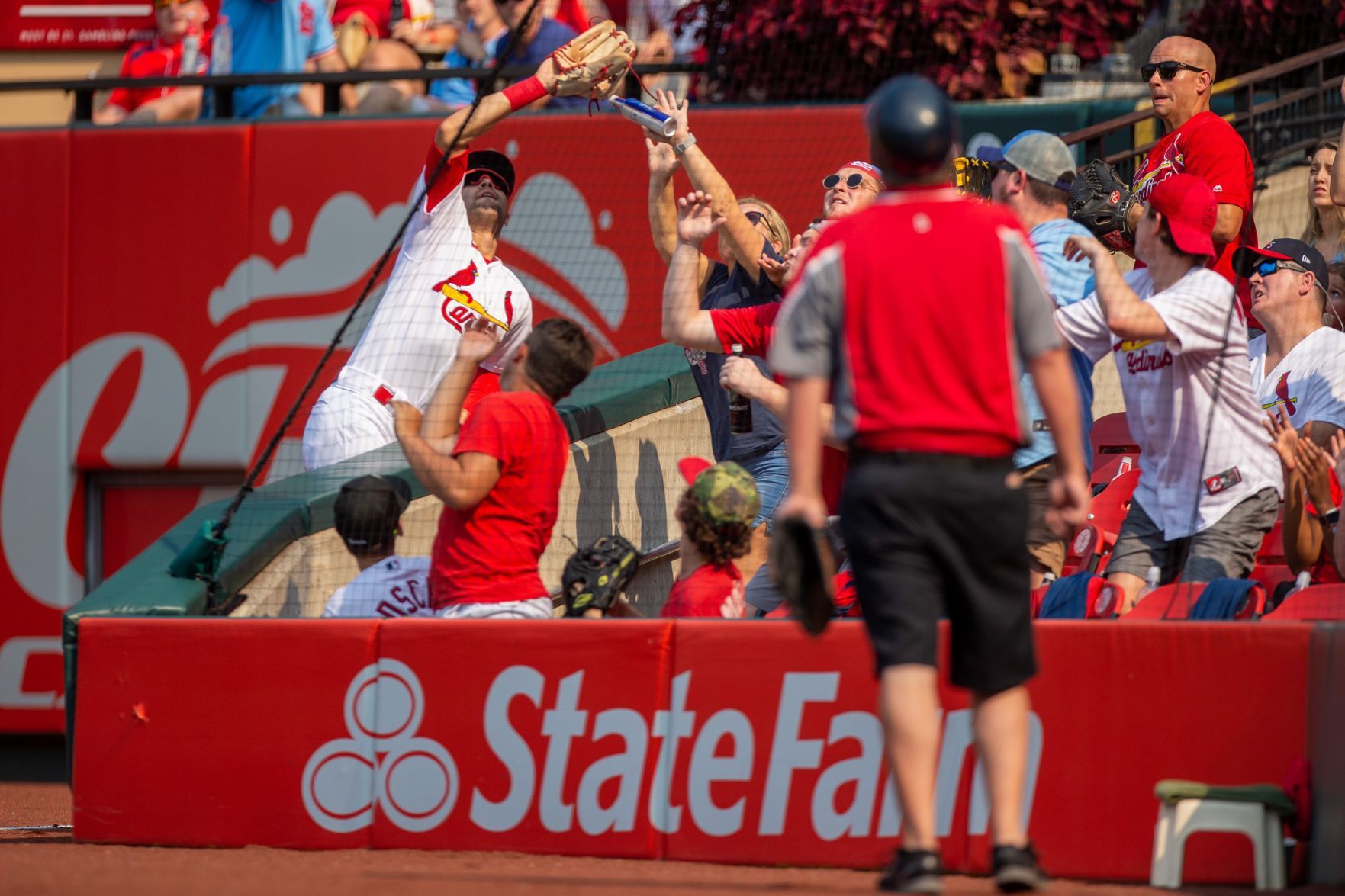 Cardinals take on Reds